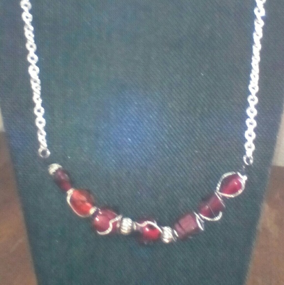 Gorgeous Bead and Chain Necklace (NWOT) - Picture 2 of 5